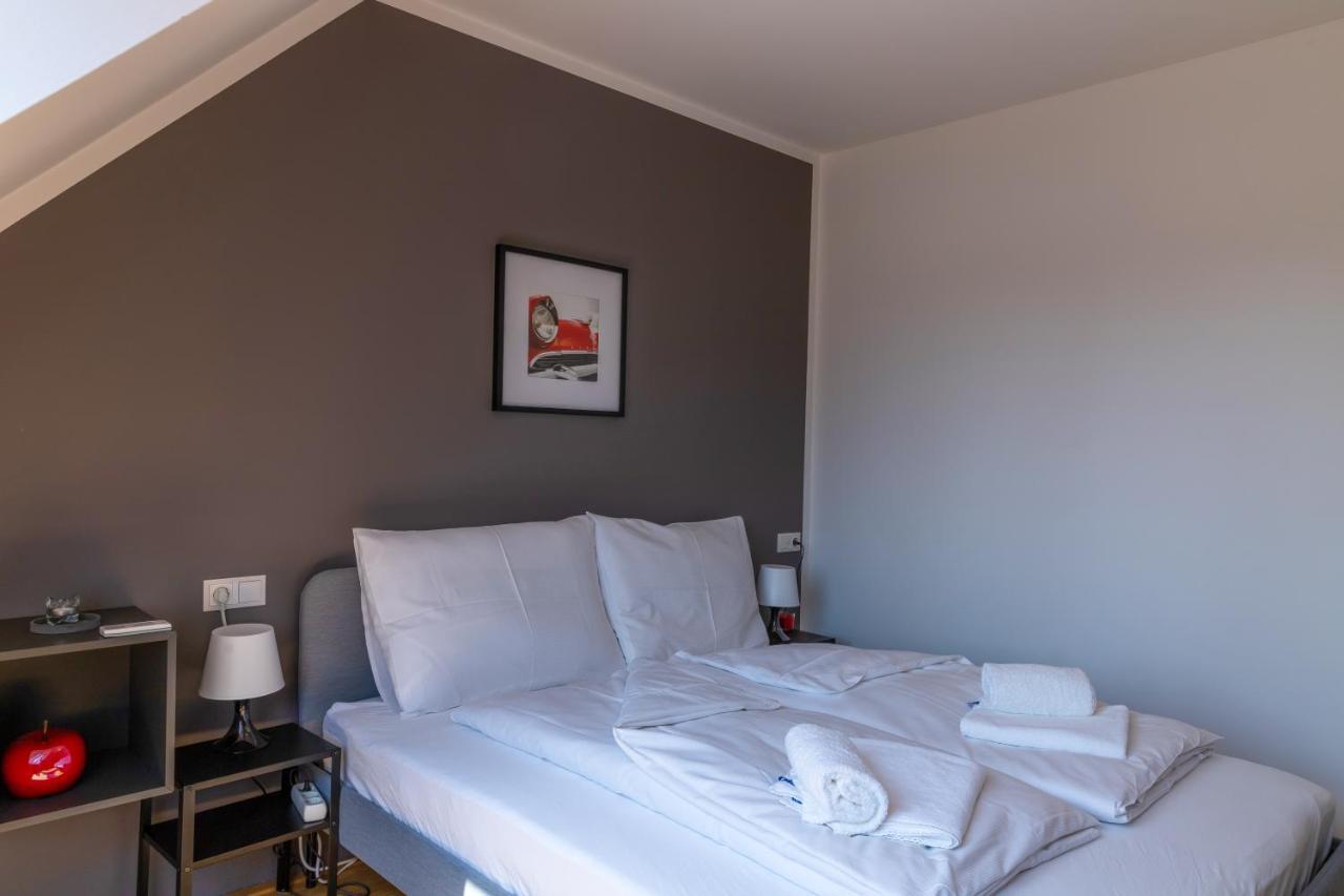 Maureen Lovely 2 Bedroom Unit With Community Pool Viena Exterior foto